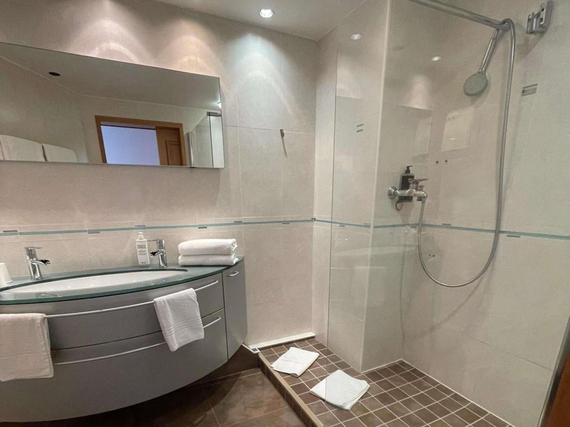 Ibis Styles Bethune Bruay La Buissiere Exterior foto